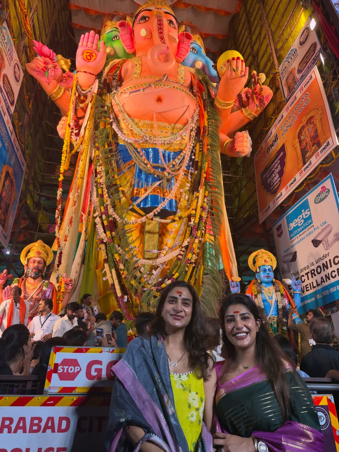 Surekhavani Supritha Visits Khairatabad Ganesh Idol
