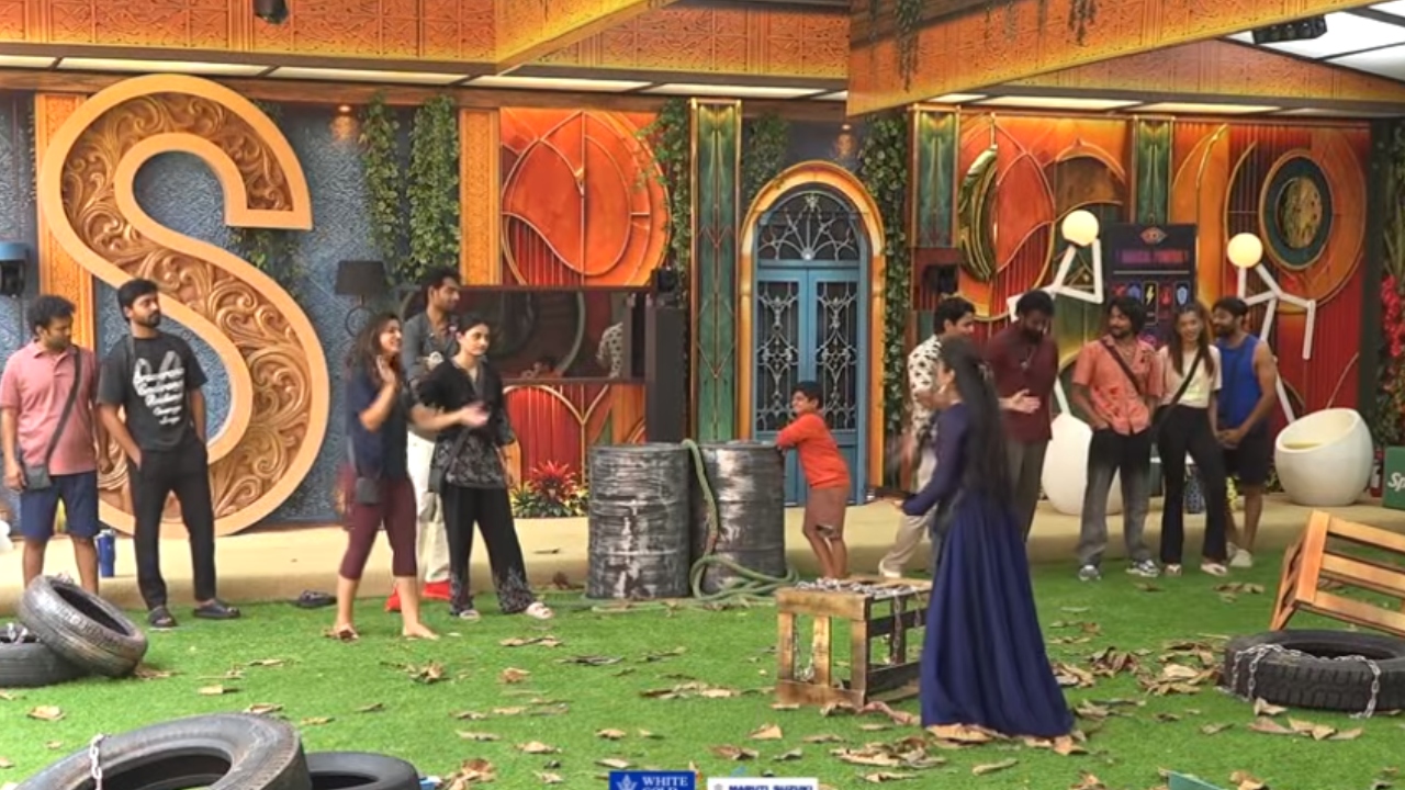 Bigg Boss Telugu 10 today promo : వర్షిణి, షాలినిల మ‌ధ్య వాగ్వాదం.. మ‌ధ్య‌లో వ‌చ్చిన‌ త్రిగుణ్‌.. ఏంట్రా నీ బాధ అంటూ రెచ్చిపోయిన‌..