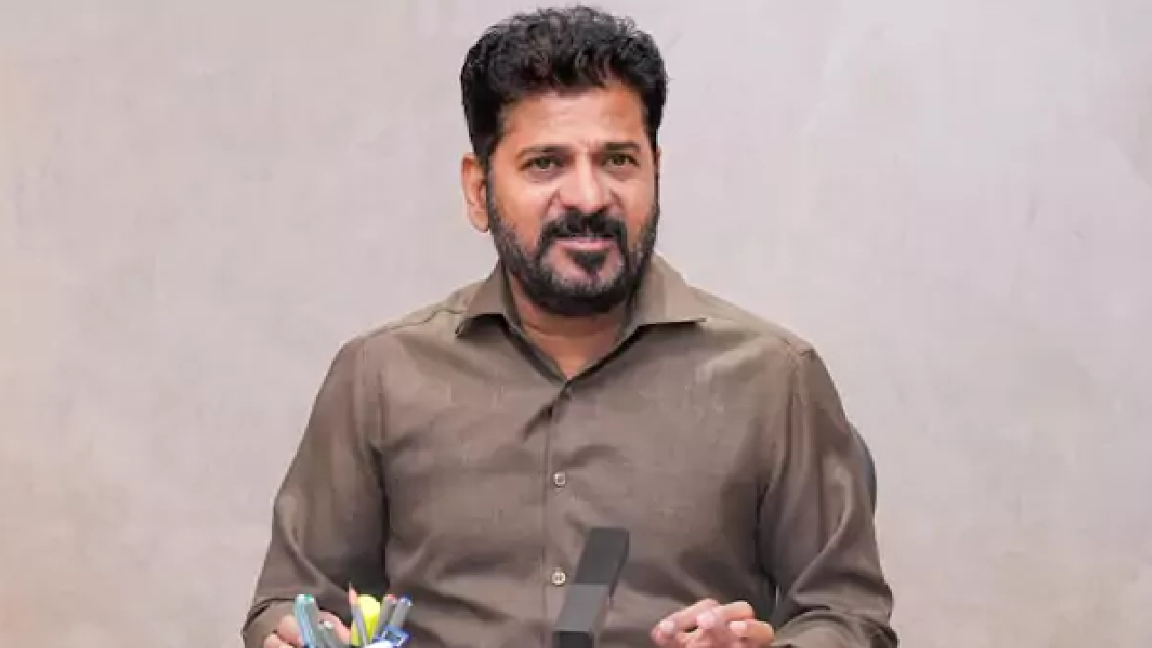 Cm Revanth Reddy: బీఆర్‌ఎస్ పైనే ప్రజా ఆగ్రహం.. ‘ఫ్లాష్ సర్వే’ సంచలన రిపోర్ట్.. సీఎం రేవంత్ షాకింగ్ కామెంట్స్