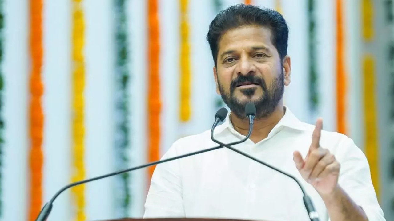 CM Revanth Reddy : స్పీకర్‌పై అనుచిత వ్యాఖ్యలు.. కేసీఆర్ క్షమాపణ చెప్పాల్సిందే : సీఎం రేవంత్ రెడ్డి