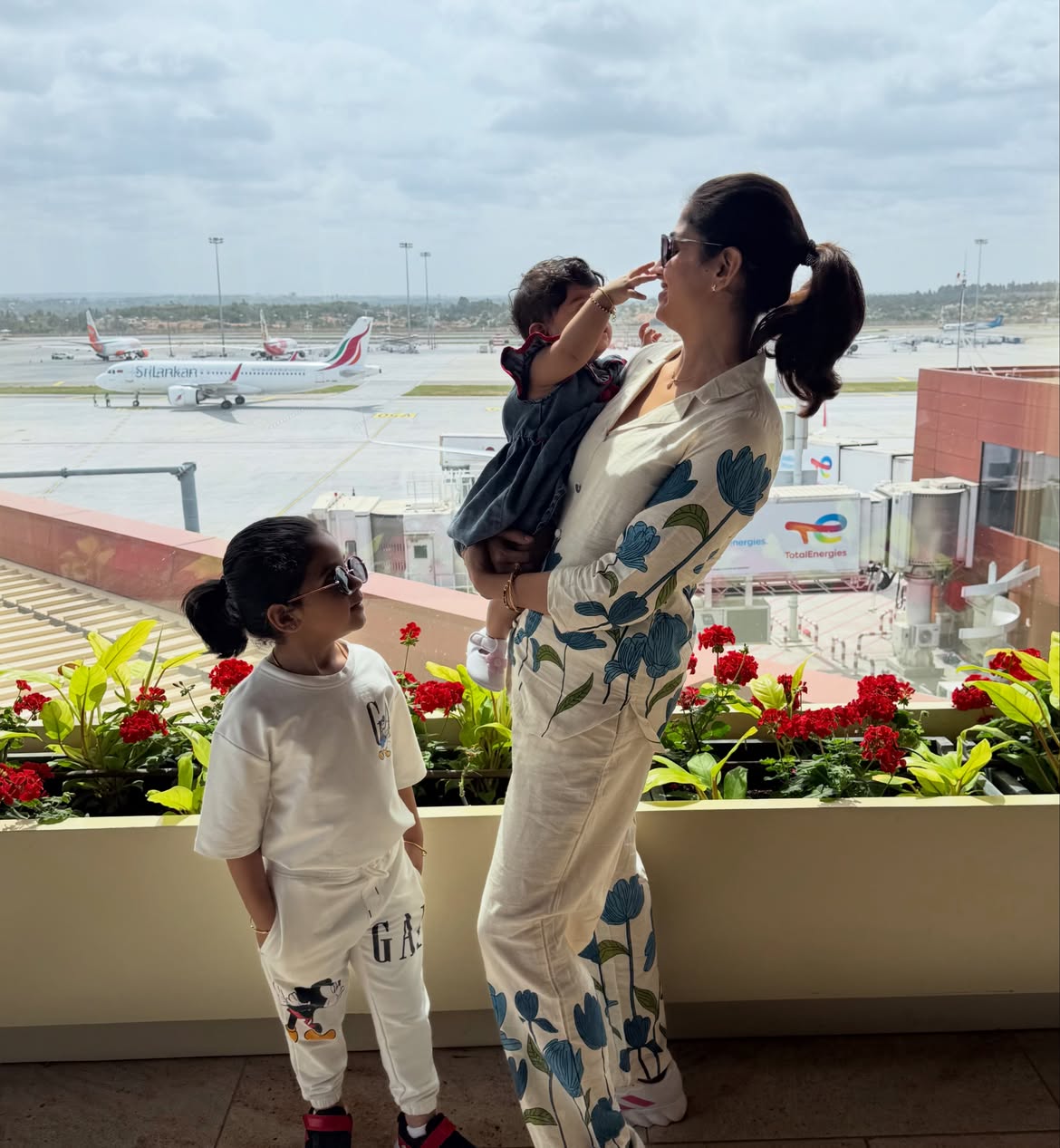 Chaithra Rai Bigg Boss Telugu Season 10 Contestant Family Photos