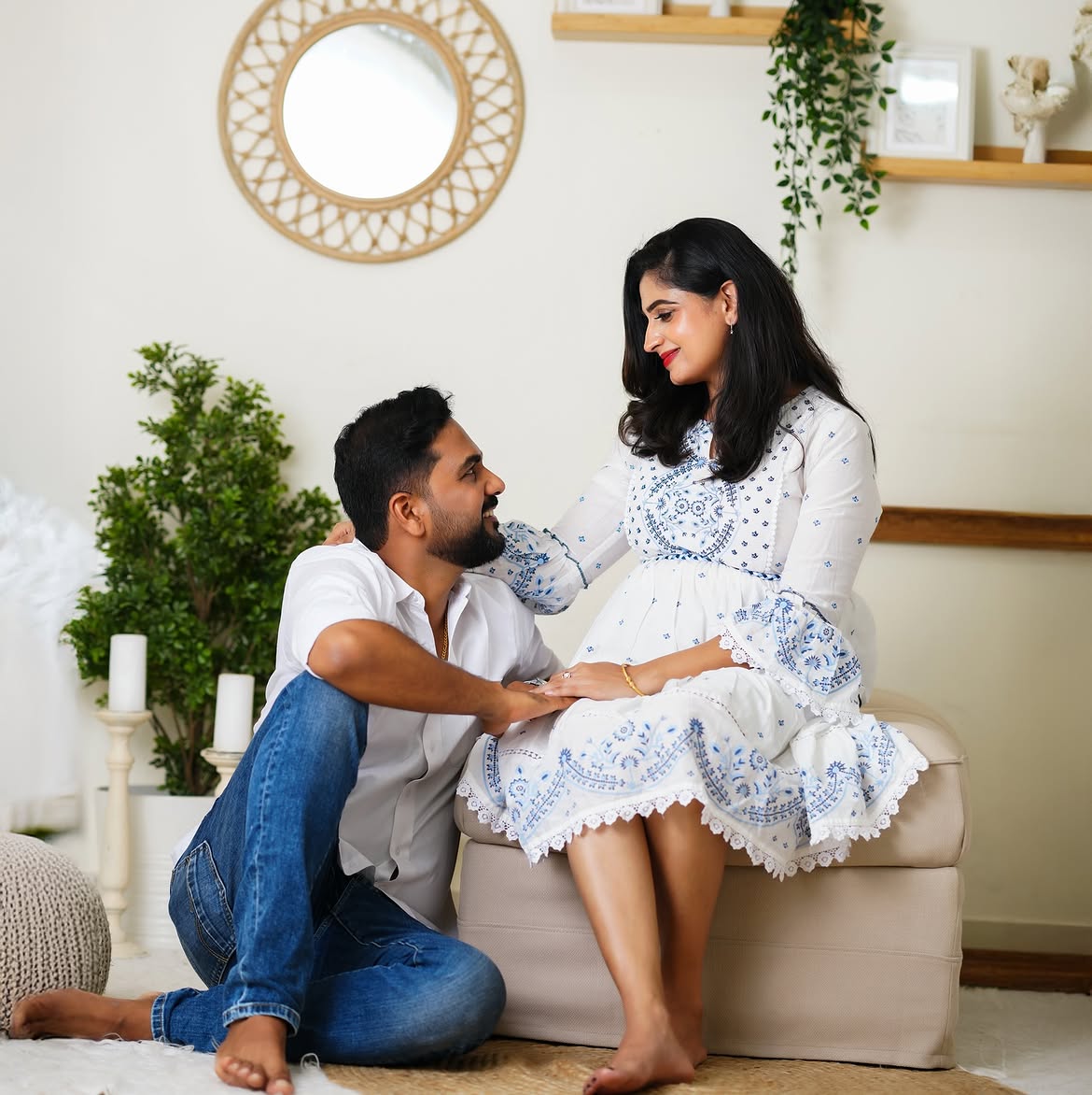 Chaithra Rai Bigg Boss Telugu Season 10 Contestant Family Photos