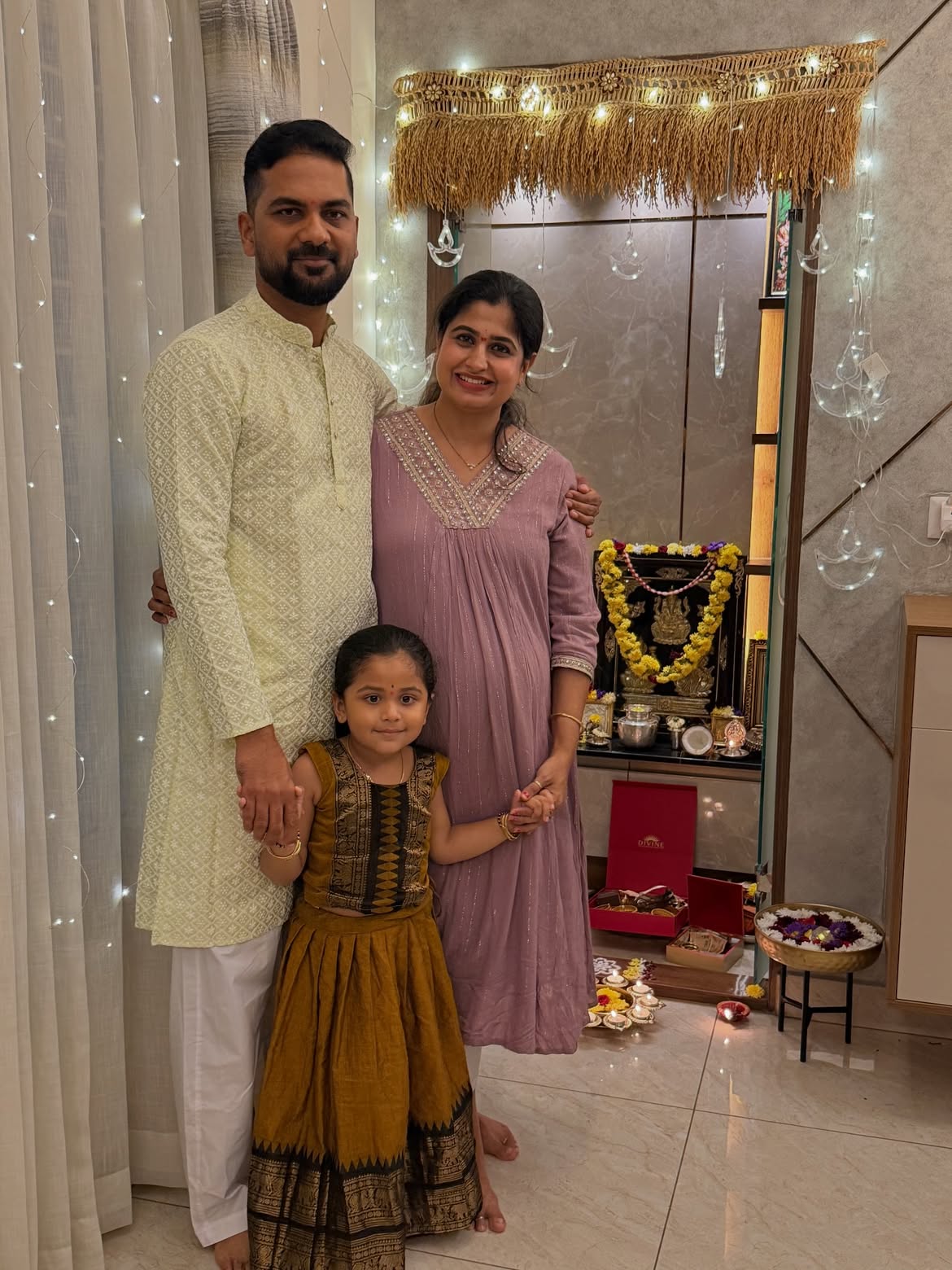 Chaithra Rai Bigg Boss Telugu Season 10 Contestant Family Photos