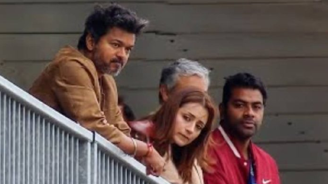 Vijay- Trisha: ఒకే ఫ్రేమ్‌లో సీఎం విజయ్- త్రిషా.. లండన్ రేసింగ్ ట్రాక్‌లో సందడి.. సోషల్ మీడియాను ఊపేస్తున్న పిక్స్
