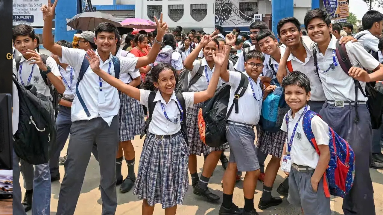 Dasara Holidays 2026 : విద్యార్థులకు పండగే.. దసరా సెలవులు వచ్చేశాయ్! తెలంగాణలో 13 రోజులు.. ఏపీలో 10 రోజులు..!