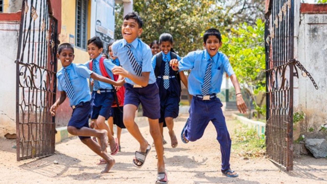 Telangana Dasara Holidays : విద్యార్థులకు అదిరిపోయే శుభవార్త.. ఈసారి ఏకంగా 13రోజులు సెలవులు..