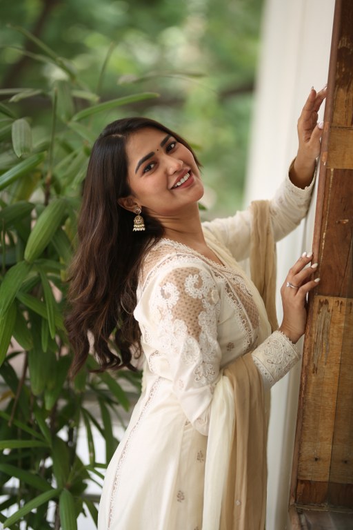 Dhashvika Kinthalli Entry in Tollywood with Tatvam Movie