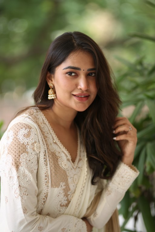 Dhashvika Kinthalli Entry in Tollywood with Tatvam Movie