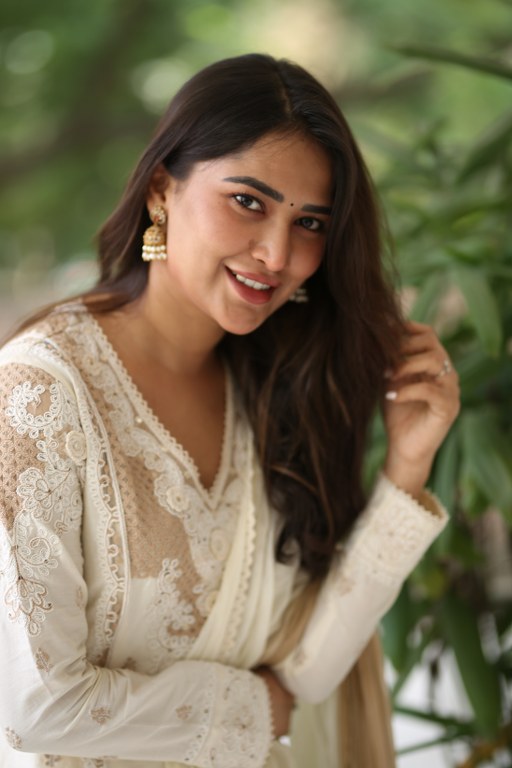 Dhashvika Kinthalli Entry in Tollywood with Tatvam Movie