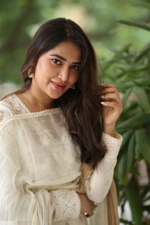 Dhashvika Kinthalli Entry in Tollywood with Tatvam Movie