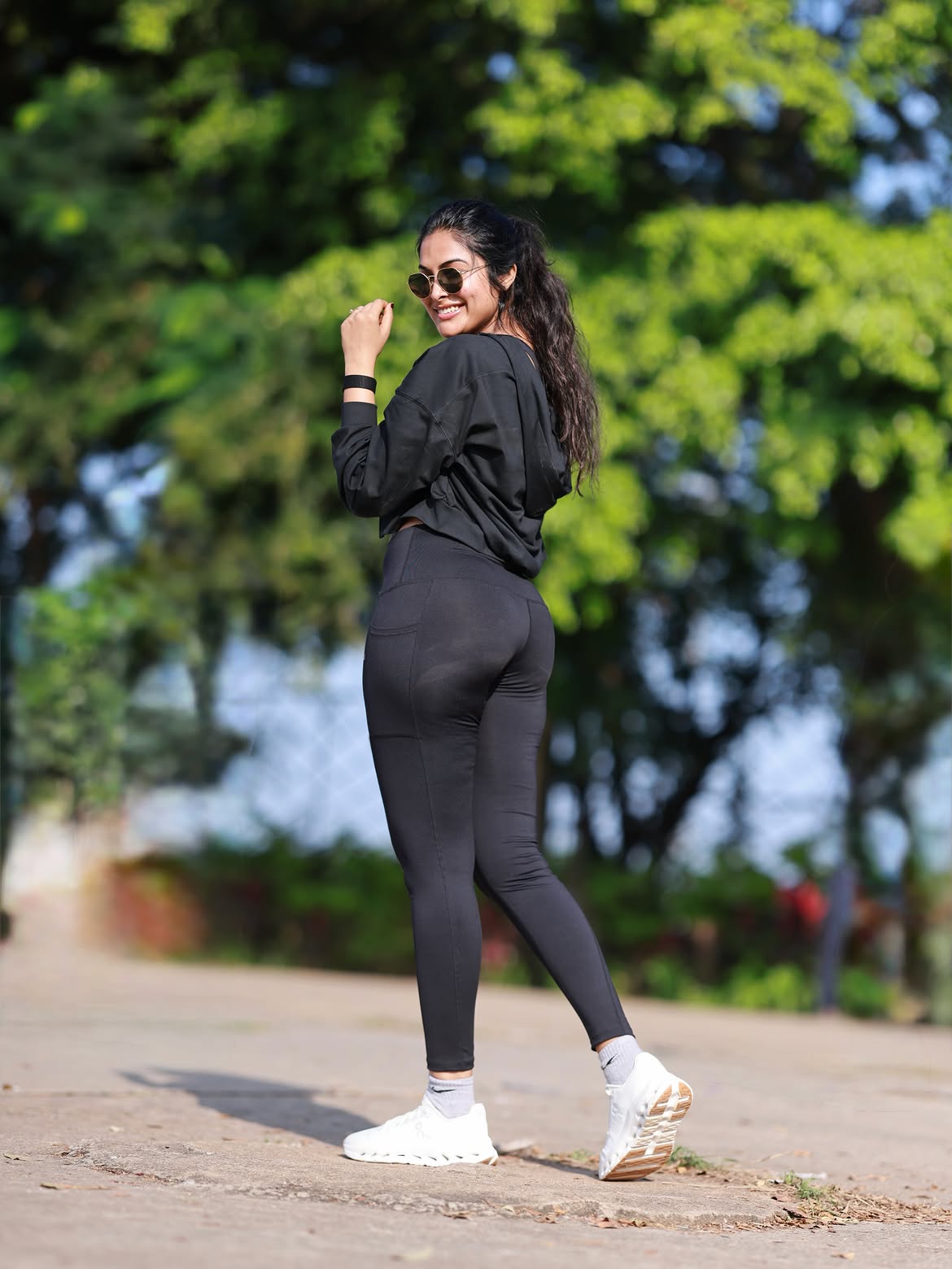Divi Fitness in Sports Dress