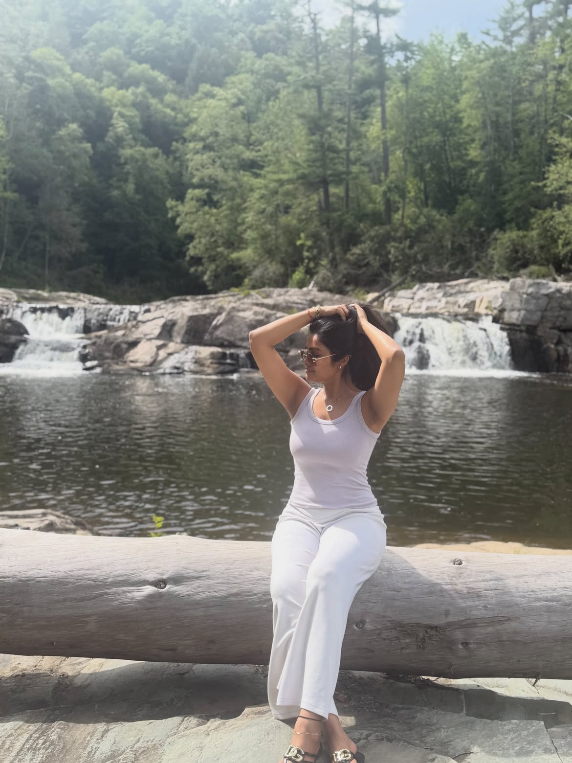 Divi Enjoying Vacation