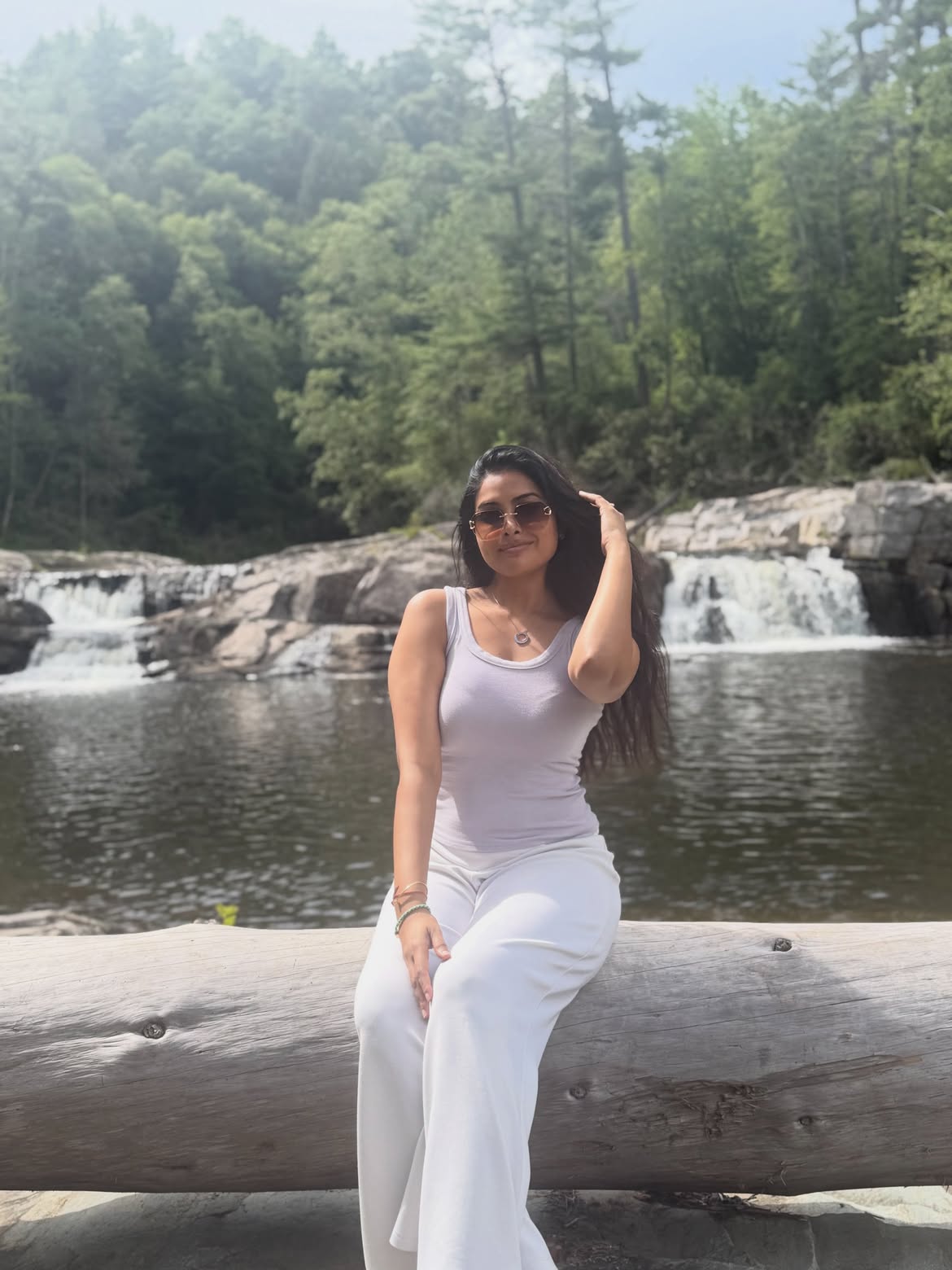 Divi Enjoying Vacation