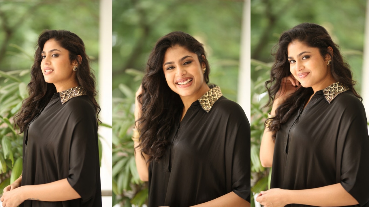 Faria Abdullah : బ్లాక్ డ్రెస్‌లో ఫరియా అబ్దుల్లా.. క్యూట్ స్మైల్.. ఫోటోలు వైర‌ల్