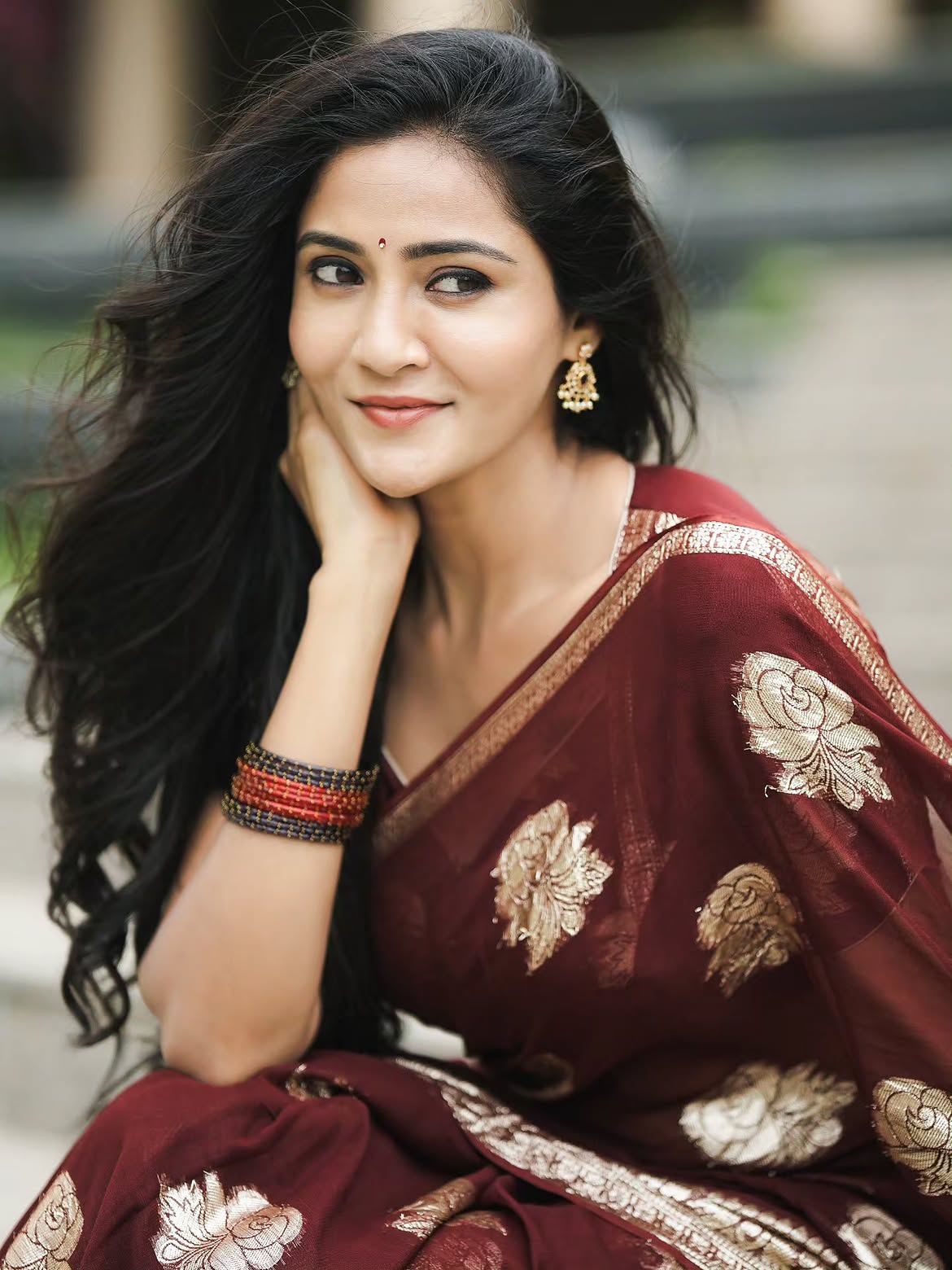 Gayathri Simhadri Cute Photos in Saree