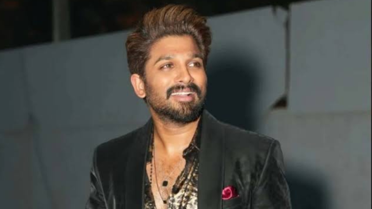 Allu Arjun : రాకాలో త్రిపాత్రాభినయం చేస్తున్న ఐకాన్ స్టార్!