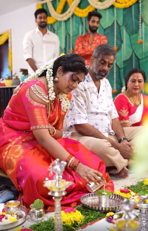 Hema Kolla Performed Pooja with Her Family