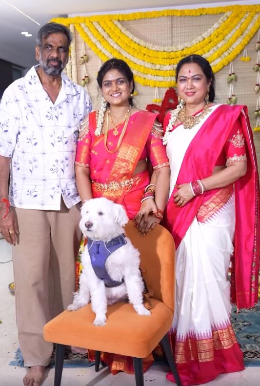 Hema Kolla Performed Pooja with Her Family