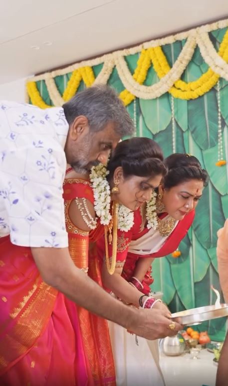Hema Kolla Performed Pooja with Her Family