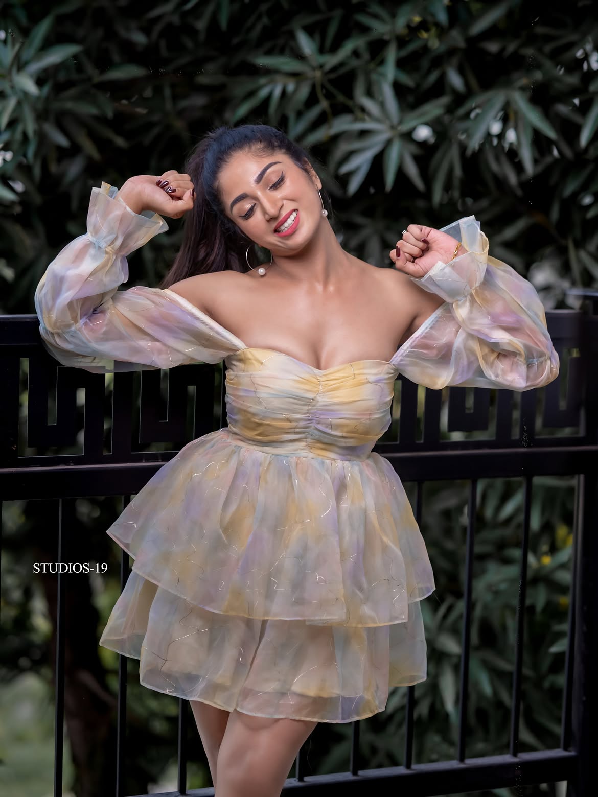 Serial Actress Jyothika Munirathnam Sizzling Photos in Gown