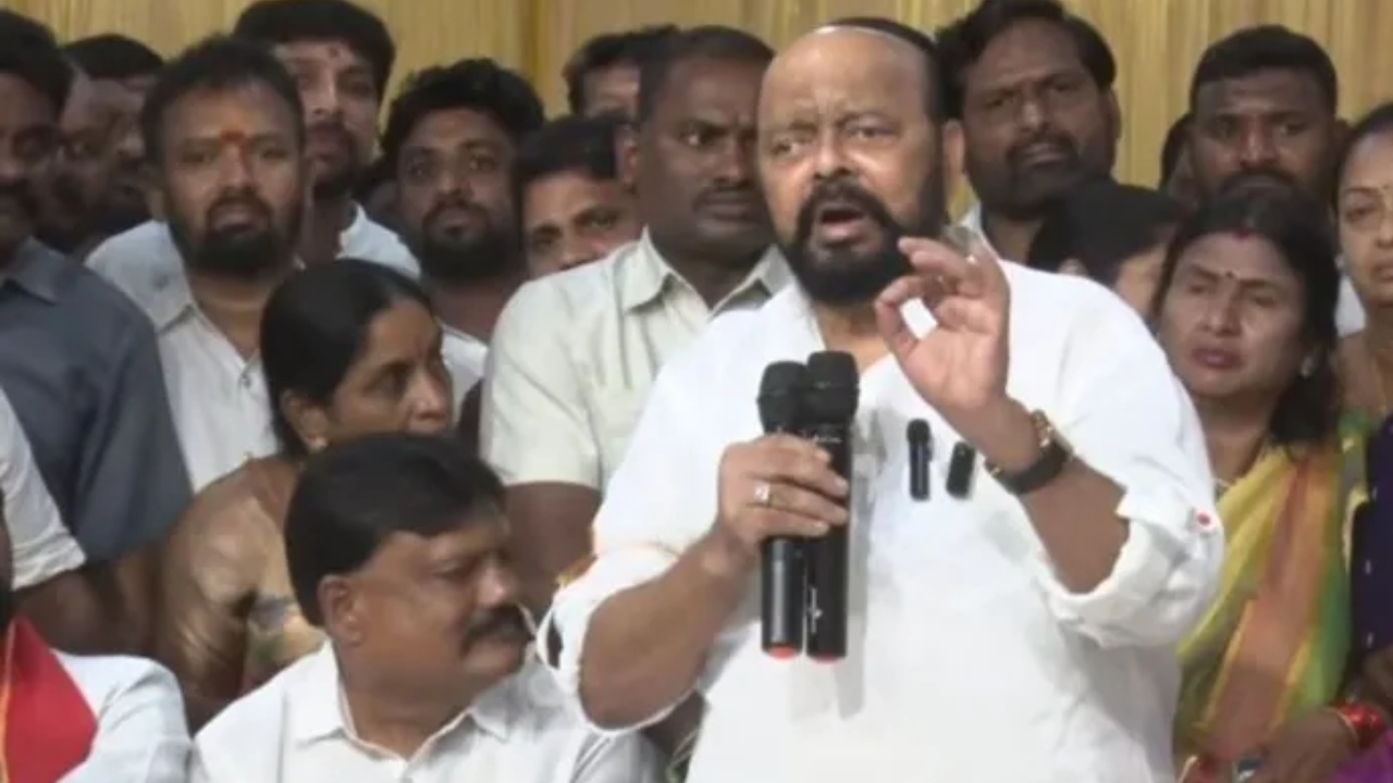 Konda Murali : పదవి పోతే పోనీ.. మాట తప్పం.. కాంగ్రెస్‌‌ను వీడేది లేదు : కొండా మురళి క్లారిటీ