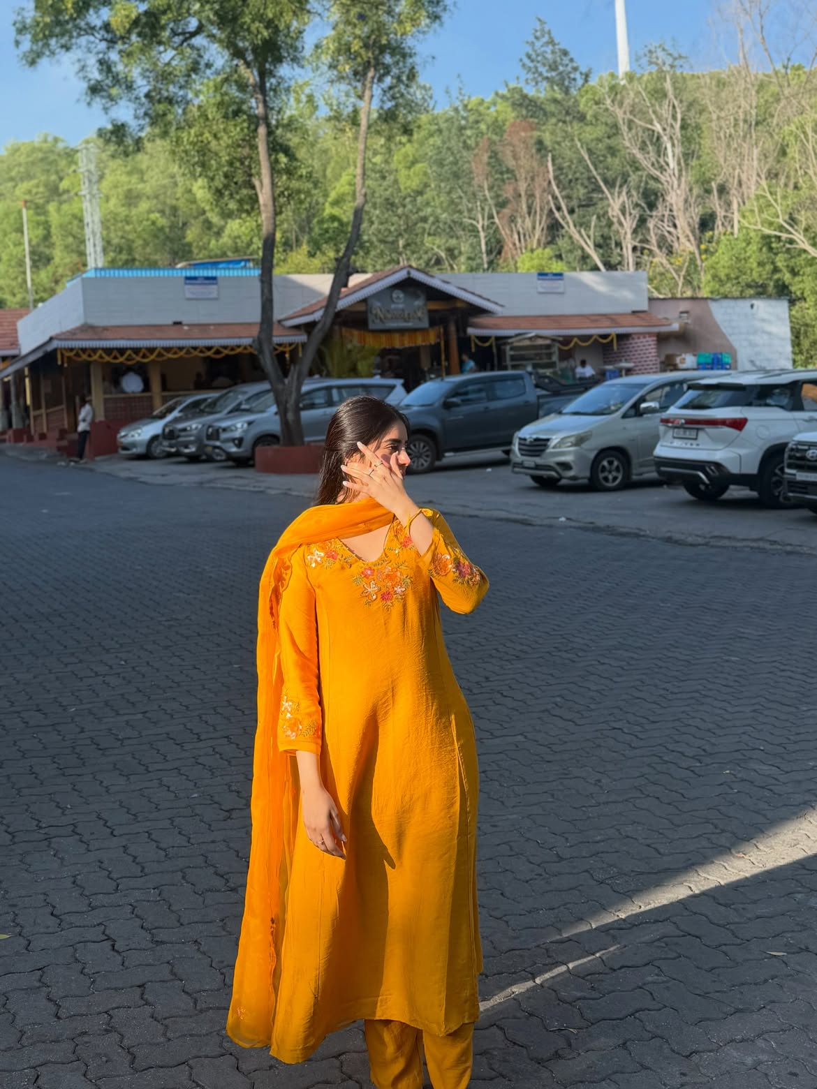 Kushitha Kallapu Visits Tirumala Temple