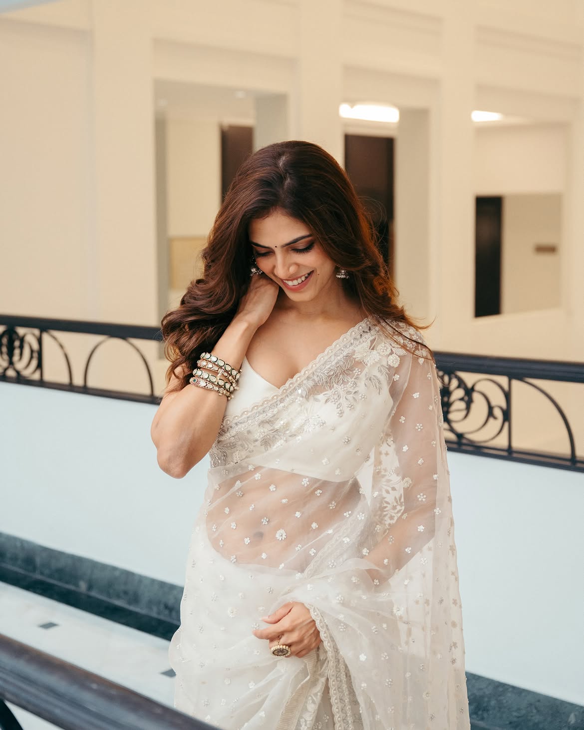 Malavika Mohanan Shows her Beauty in Transparent White Saree