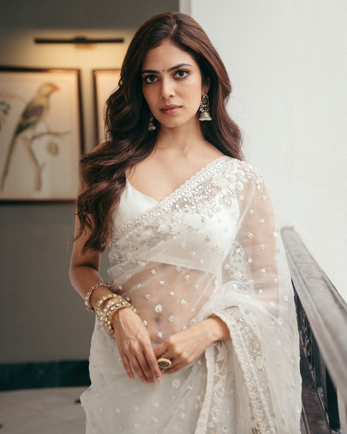 Malavika Mohanan Shows her Beauty in Transparent White Saree