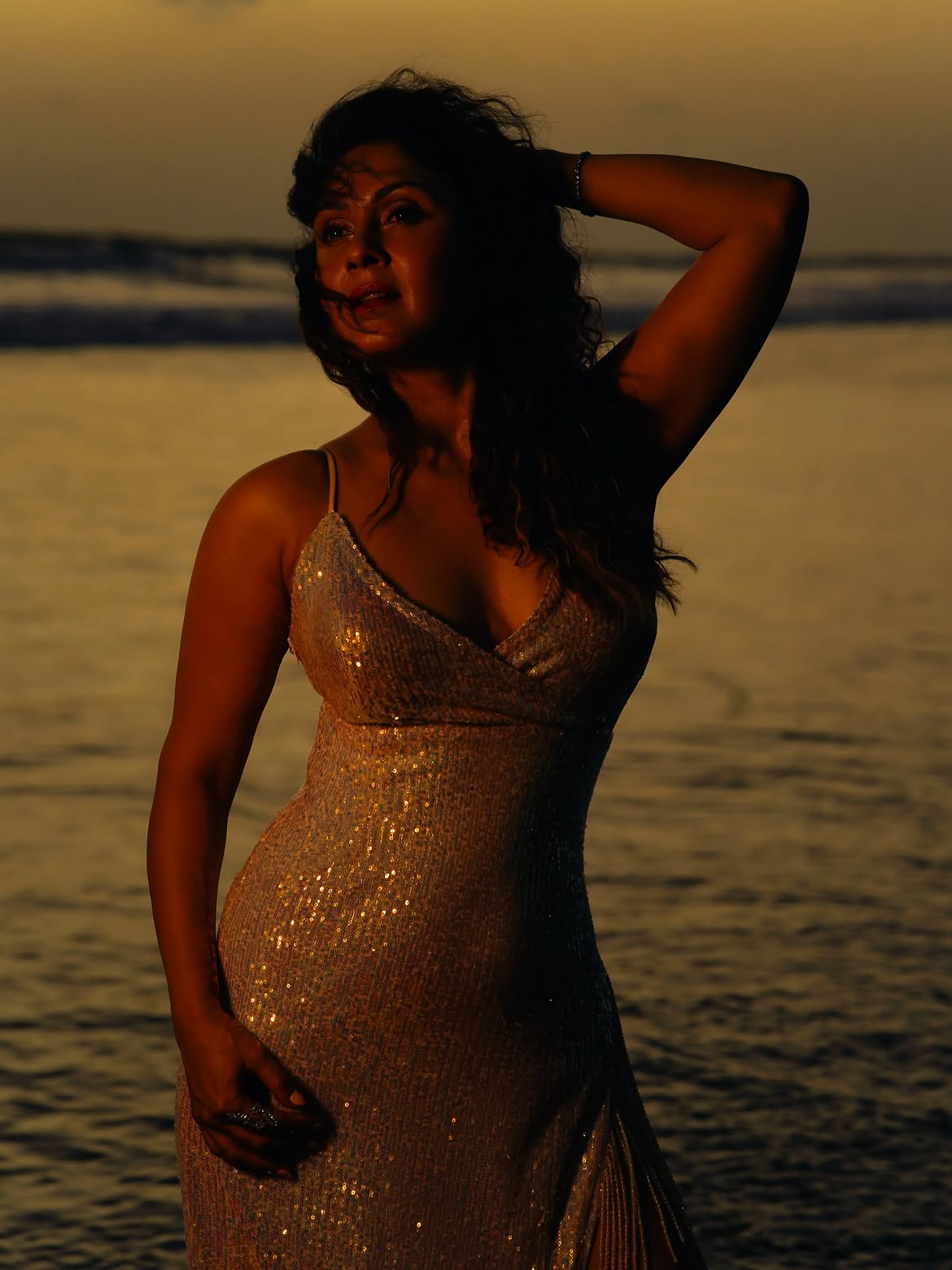 Manjari Fadnnis Sizzling Photos from Beach