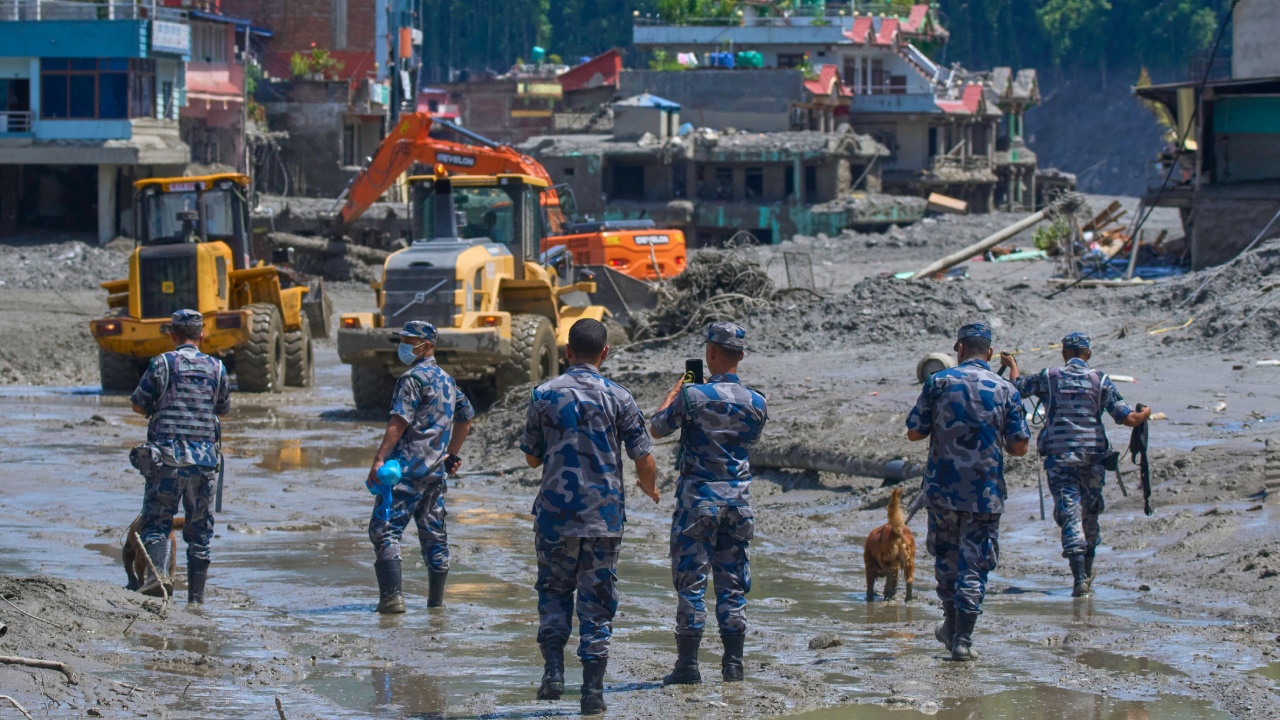 Nepal Floods : నేపాల్‌ విపత్తు.. వెయ్యి దాటిన మృతులు.. 4వేల మందికిపైగా గల్లంతు!