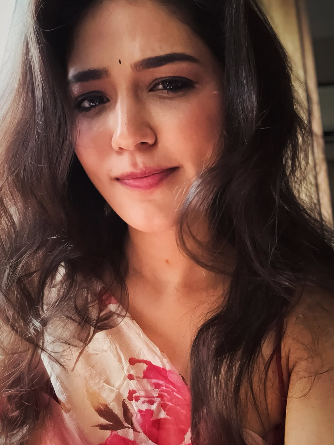 Priyanka Jawalkar Simple Looks in Saree