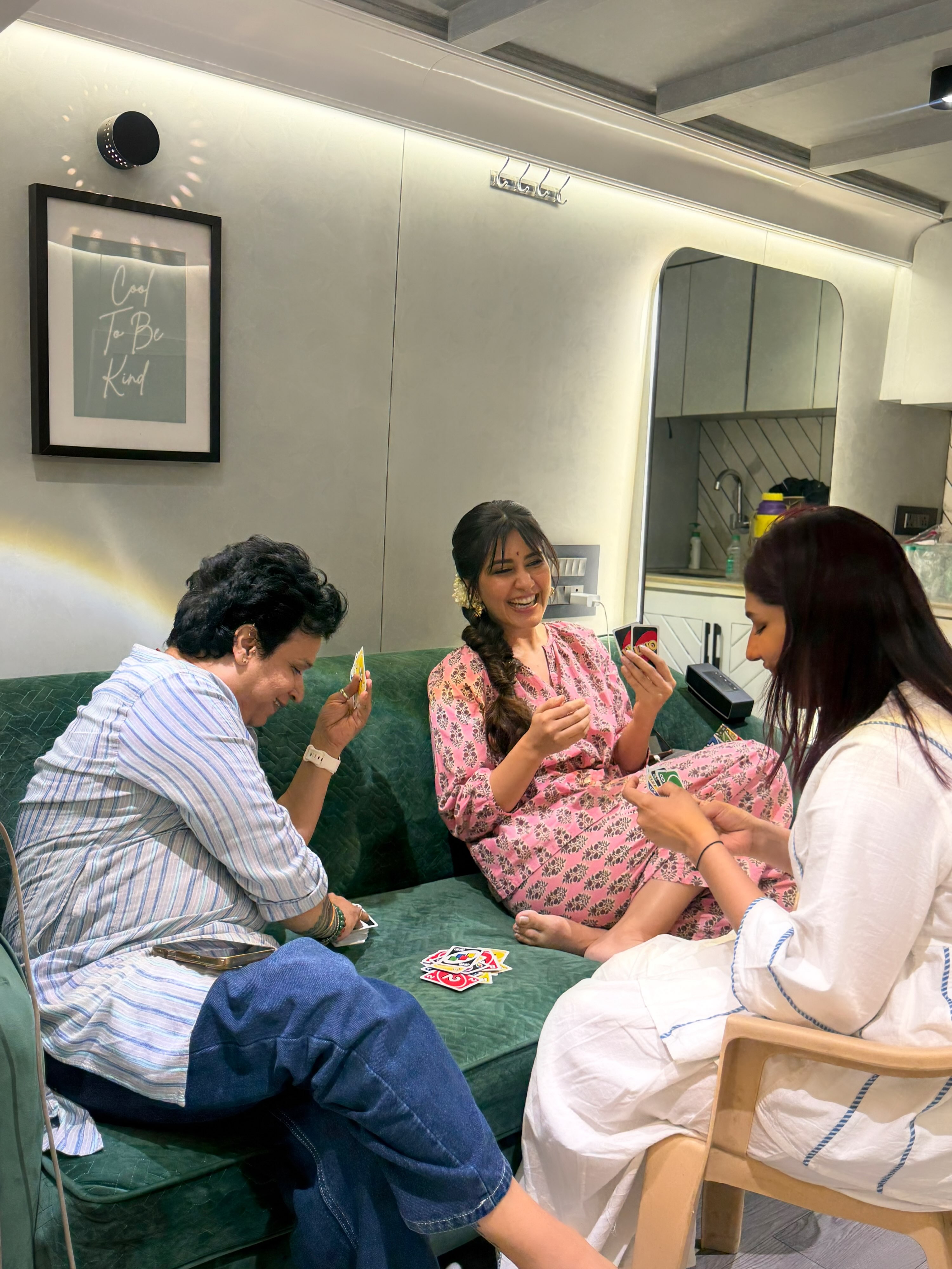 Raashii Khanna Shares Dharman Working Stills