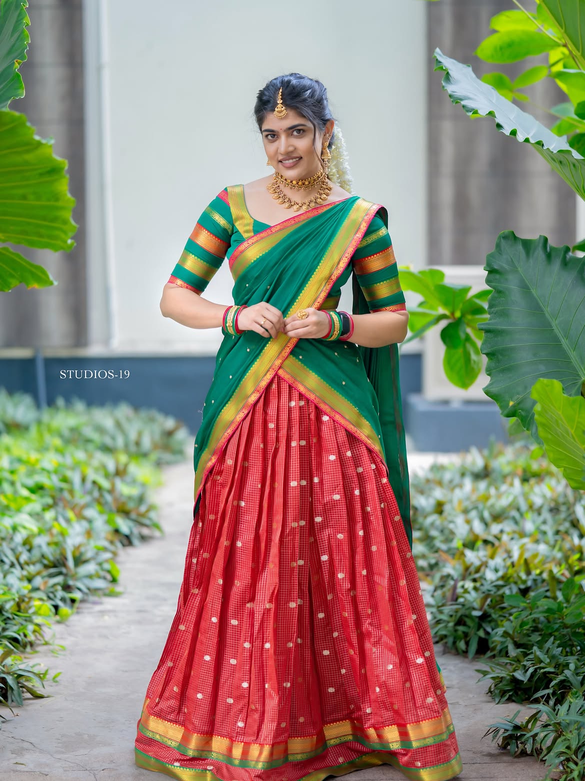 Rithu Chowdary Cute Looks in Half Saree