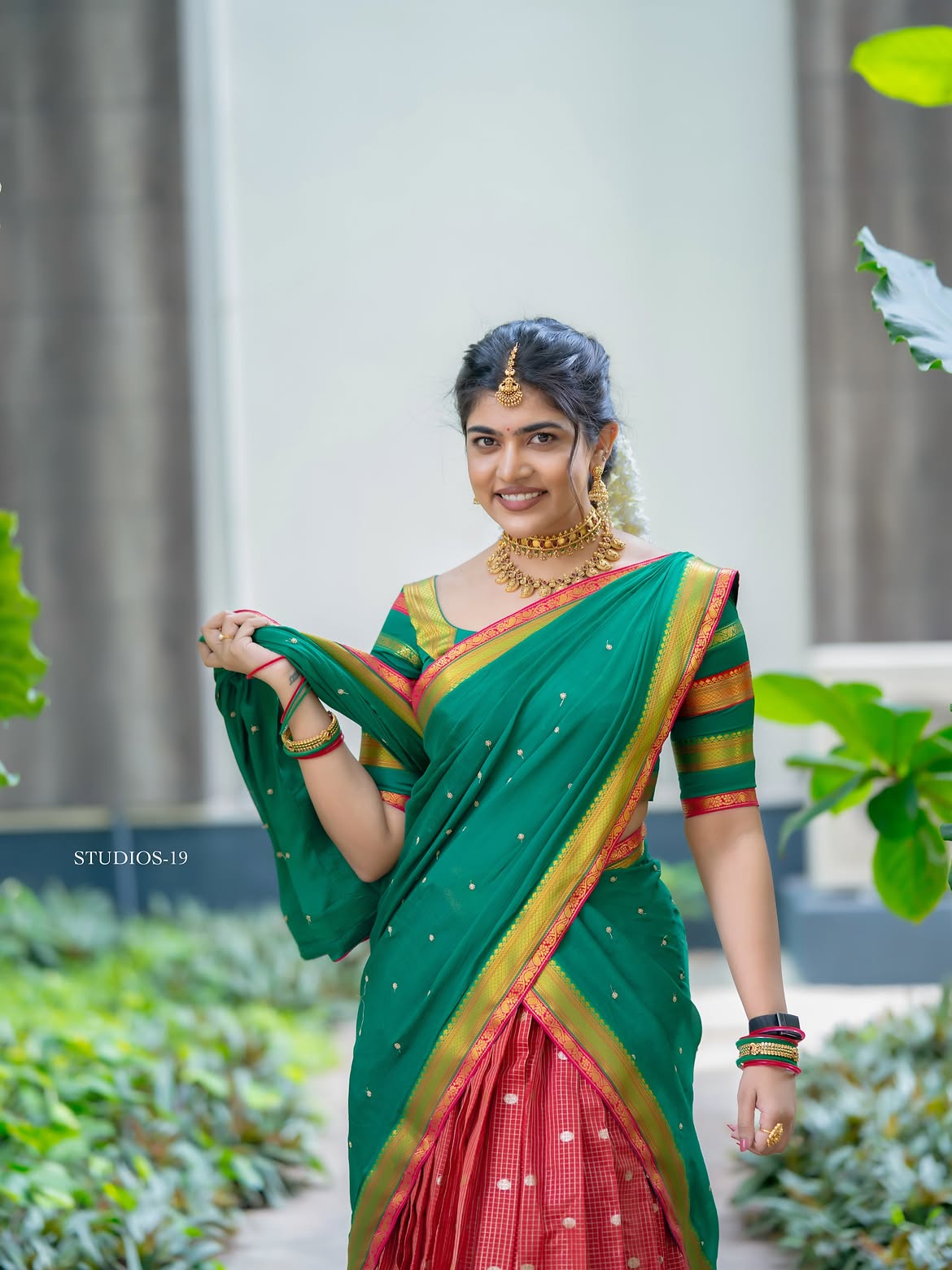 Rithu Chowdary Cute Looks in Half Saree