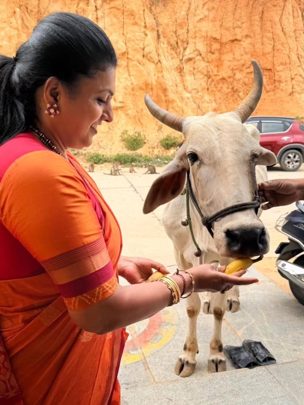 Roja Selvamani Visits Singiri Kona Narasimha Swami Temple