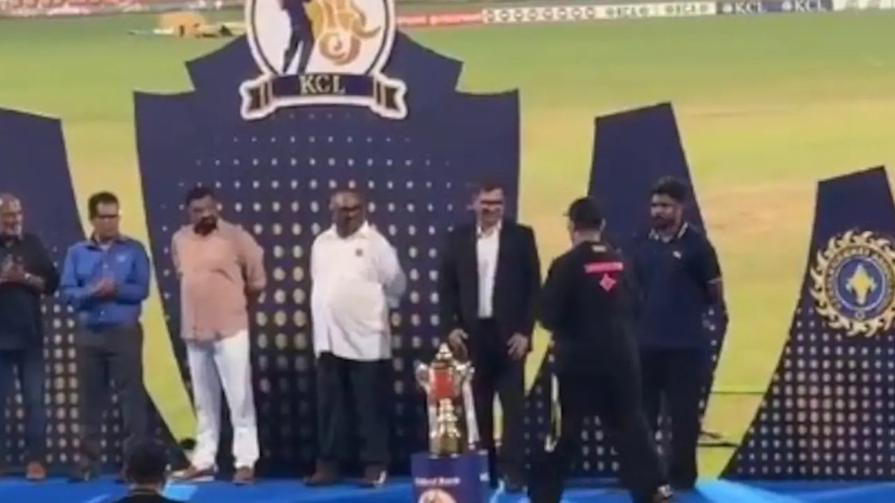 Sanju Samson : సంజూ శాంస‌న్‌కు ఘోర అవ‌మానం! కూర‌లో క‌రివేపాకులా తీసేశారా?