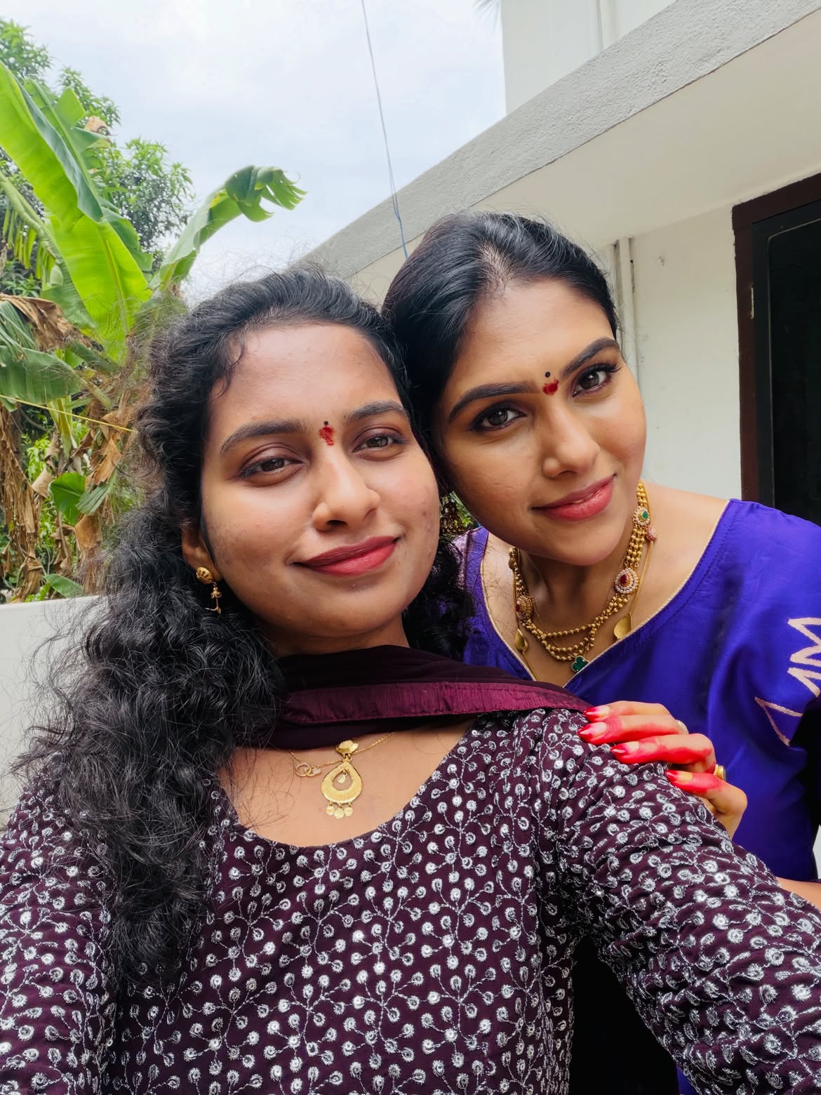 Jabardasth satya sri Wishes her Sister Keerthi Sri on Birthday
