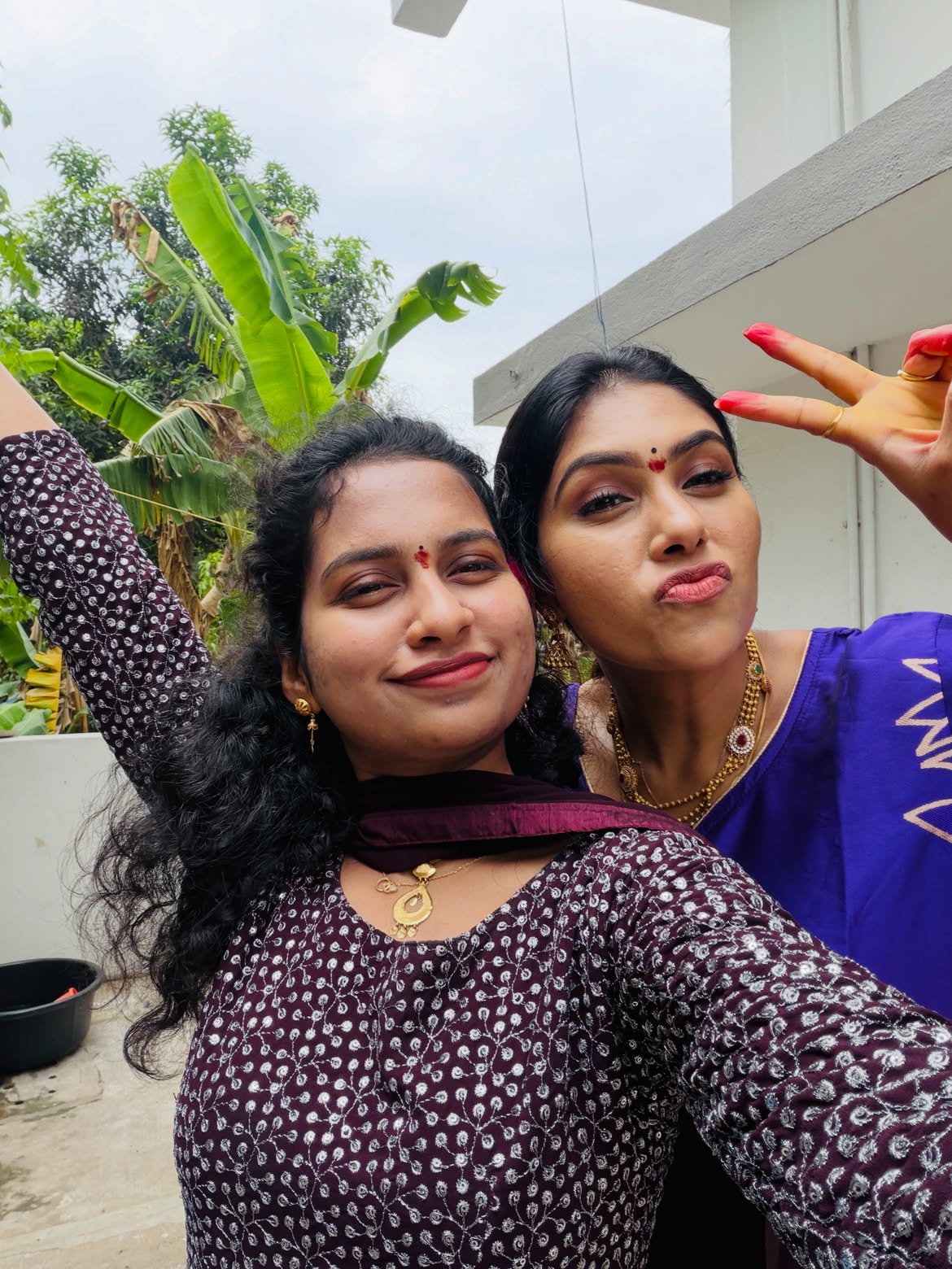 Jabardasth satya sri Wishes her Sister Keerthi Sri on Birthday
