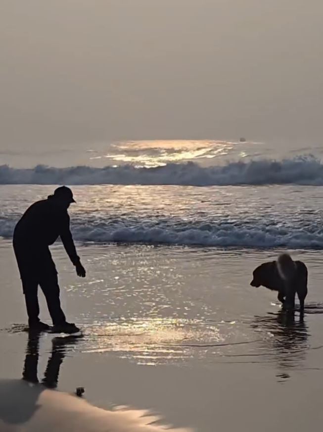 Shanmuk Jaswanth Shares Photos with his Pet Dog