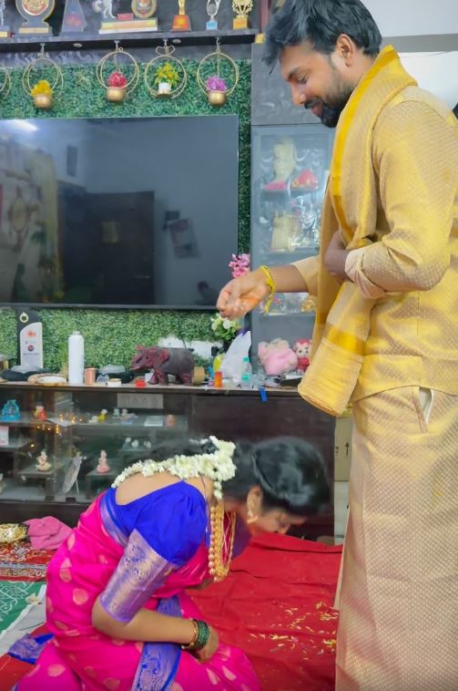 Serial Actress Sireesha Satyanarayana Swami Vratham with Husband Actor Mahendra
