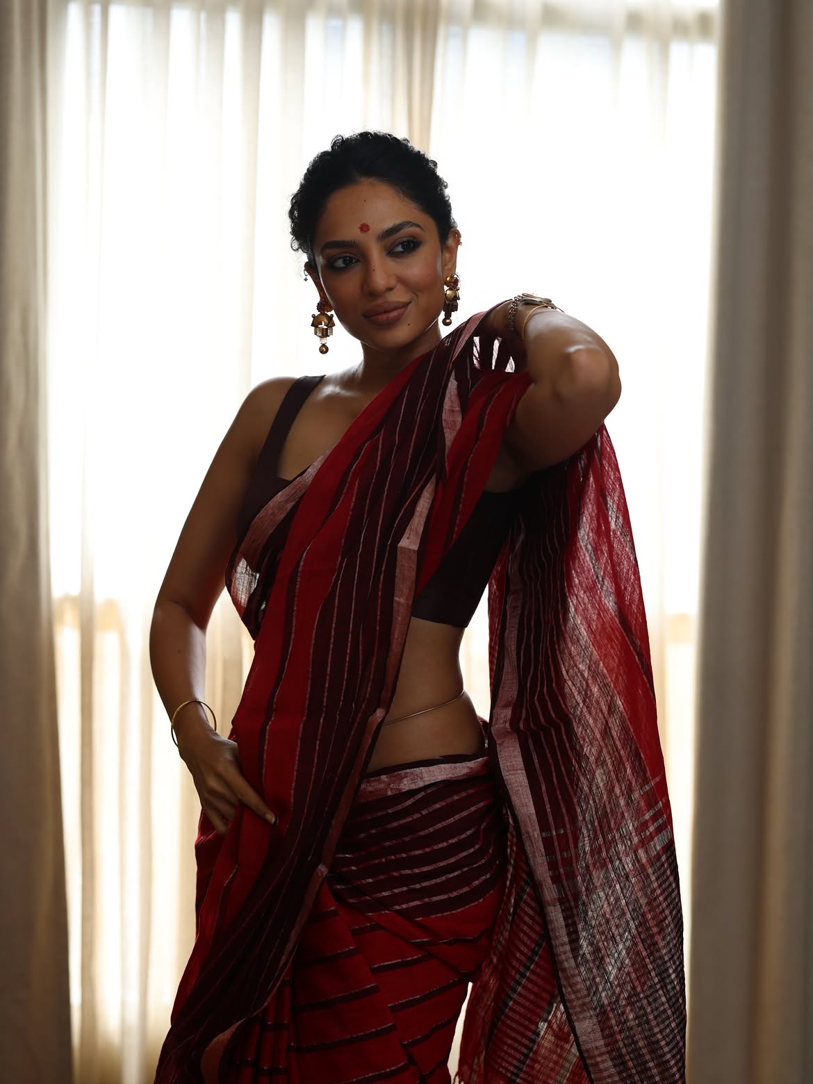 Sobhita Dhulipala Super Looks in Saree
