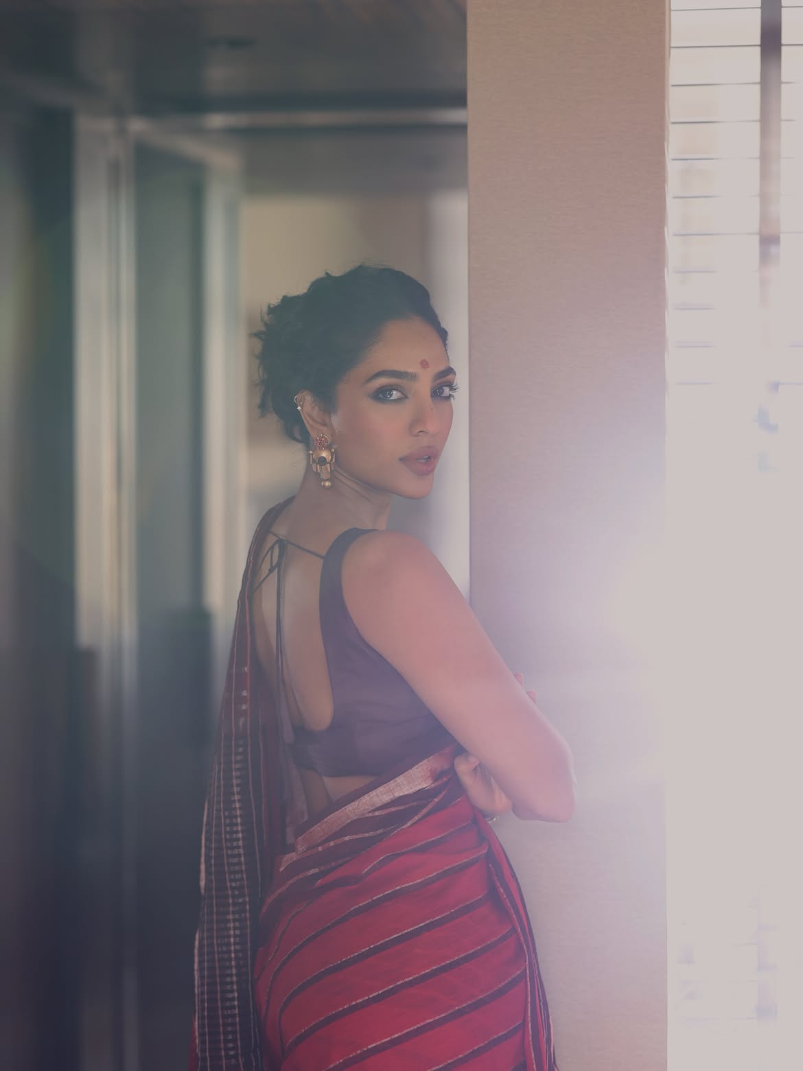 Sobhita Dhulipala Super Looks in Saree