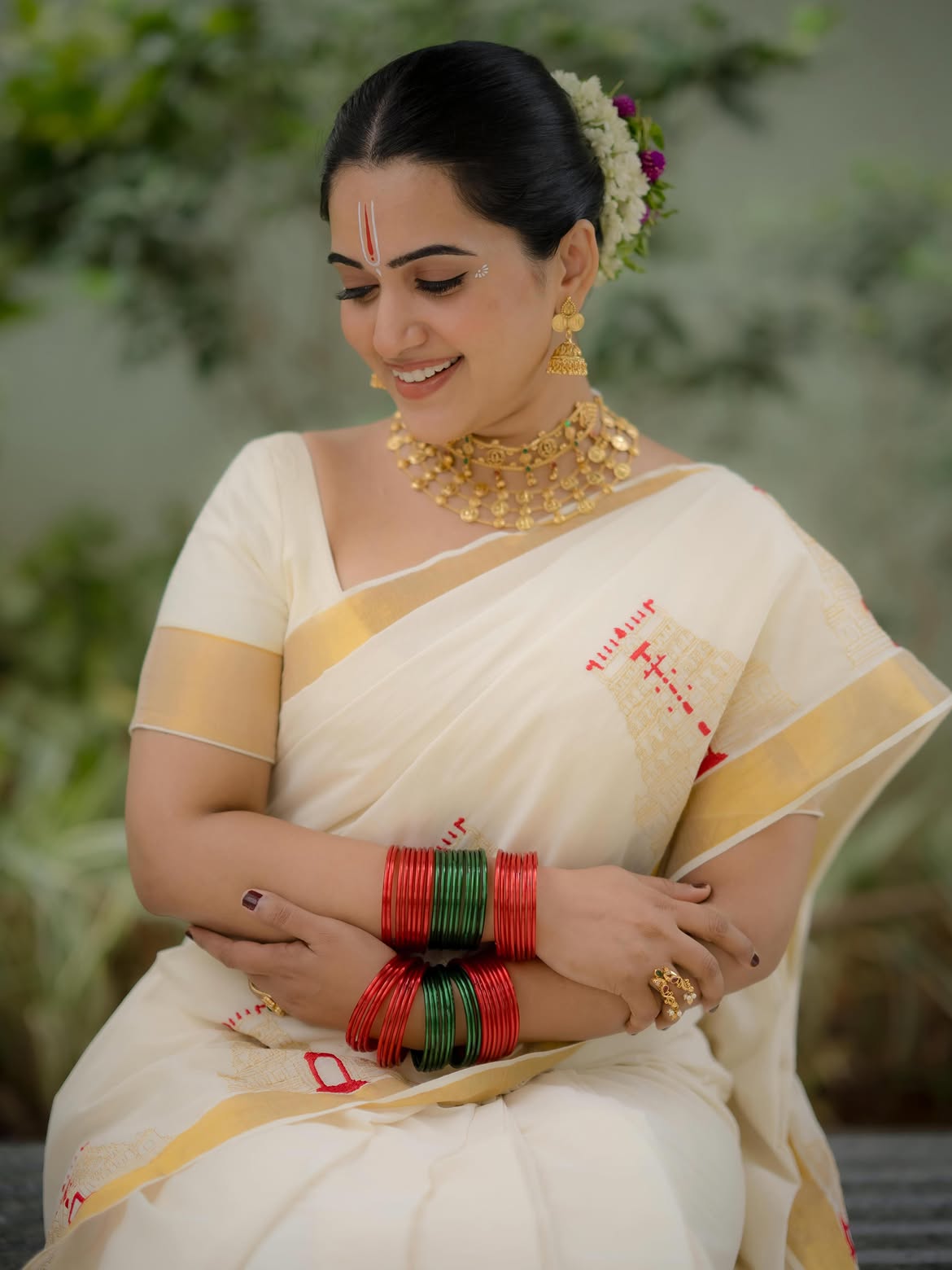 Sravanthi Chokarapu Traditional Looks
