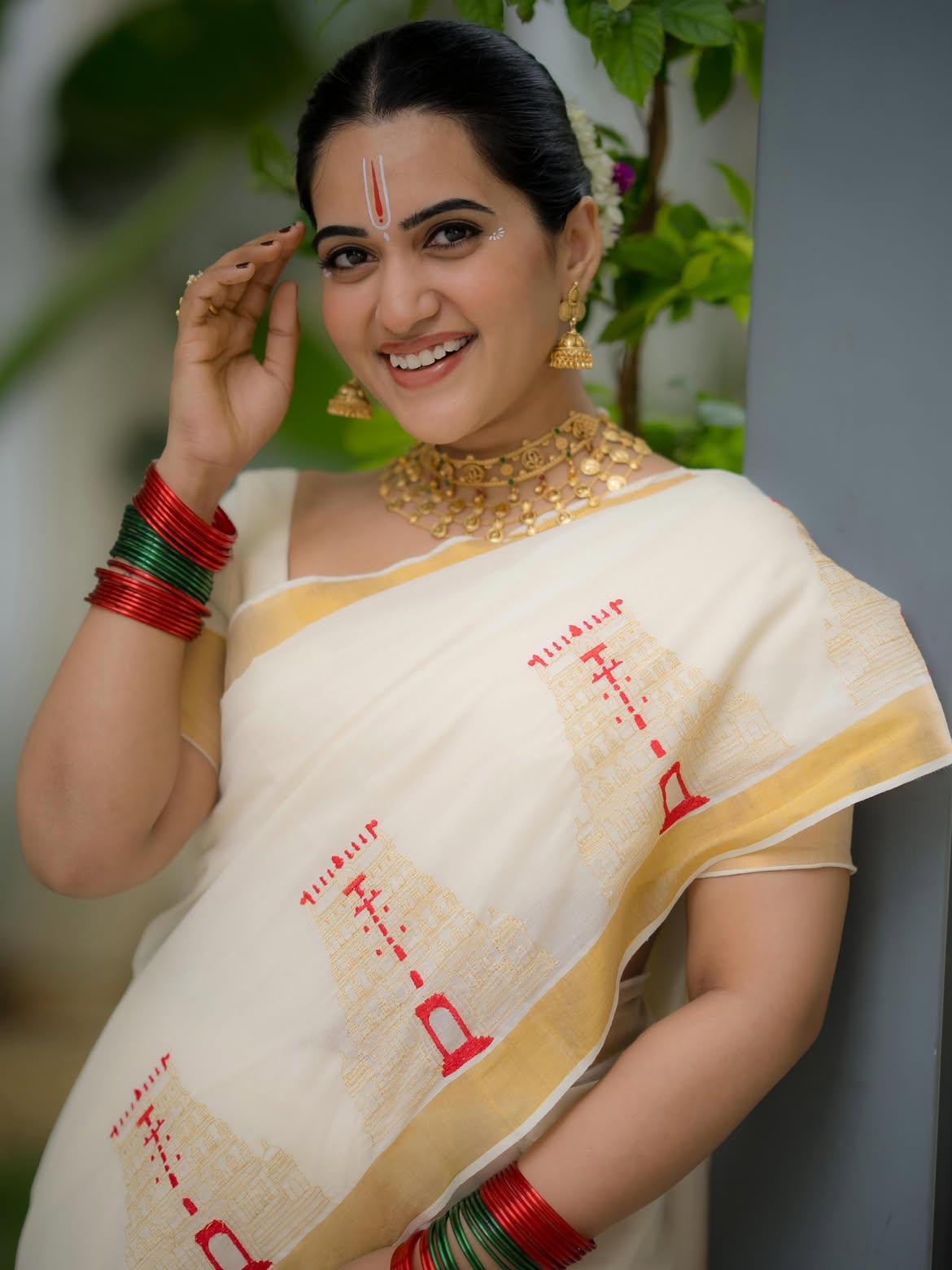 Sravanthi Chokarapu Traditional Looks