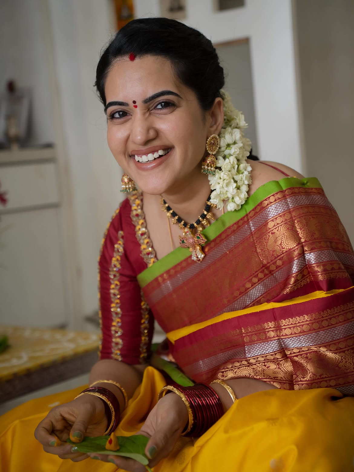 Anchor Sravanthi Chokarapu Perform Pooja