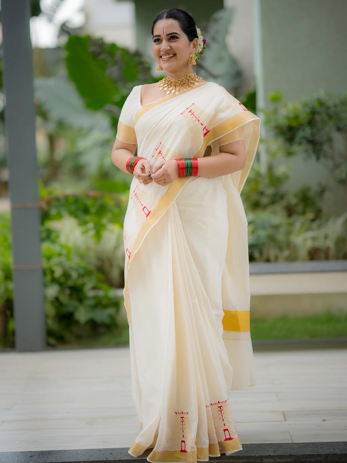 Sravanthi Chokarapu Traditional Looks
