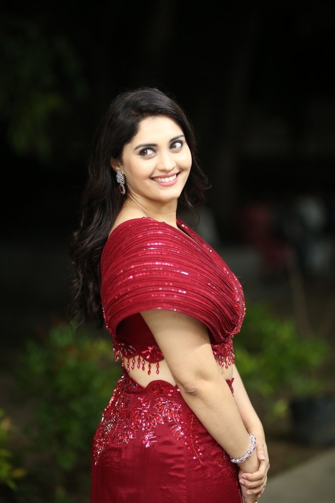 surabhi Simple Looks in Rambha Oorvasi Menaka Pre Release Event