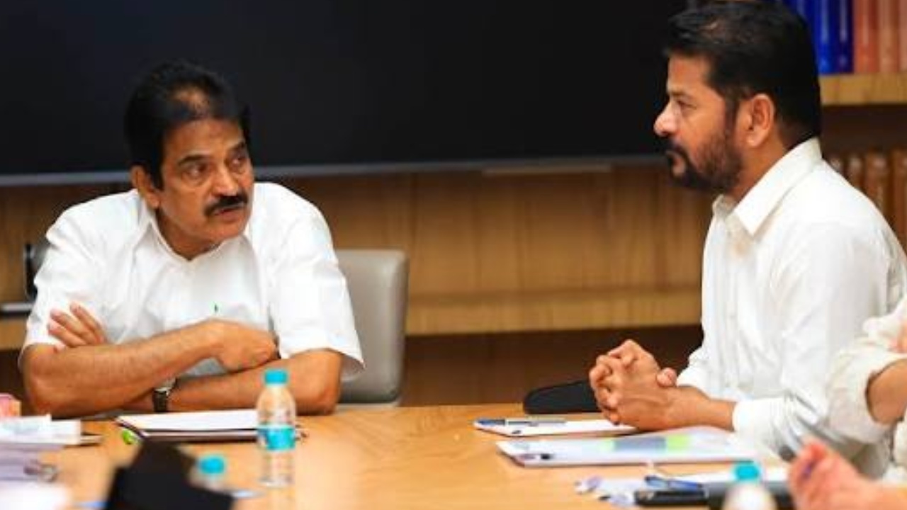 Telangana MLC Elections 2026 : తెలంగాణ కాంగ్రెస్‌లో ఎమ్మెల్సీ రేసు.. ఆరుగురి పేర్లు ఢిల్లీకి! హైకమాండ్ ప్రకటనపై పార్టీ శ్రేణుల్లో ఉత్కంఠ