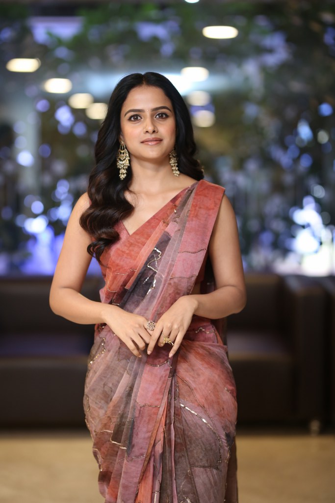 Vaishnavi Chaitanya Saree Looks in Epic Pre Release Event