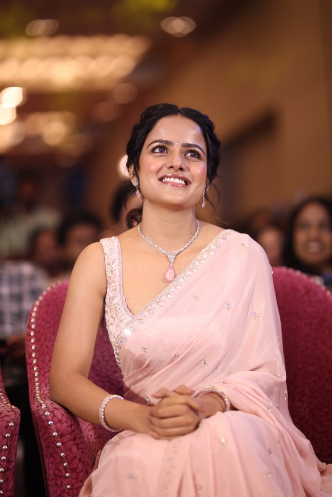 Vaishnavi Chaitanya Shines in Saree at Epic Trailer Launch Event